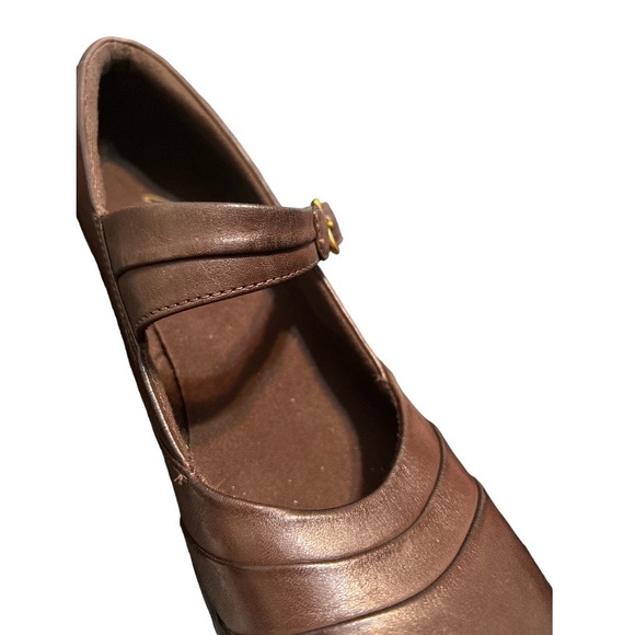 Clarks Bendables Artisan Scheme Day Mary Jane Leather Pump Brown Sz: 11M - Picture 13 of 15